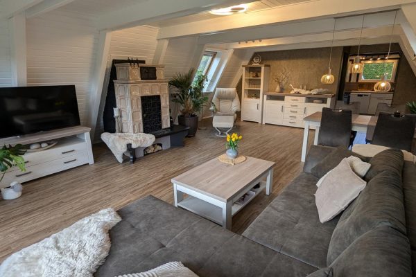 Wohnzimmer 01