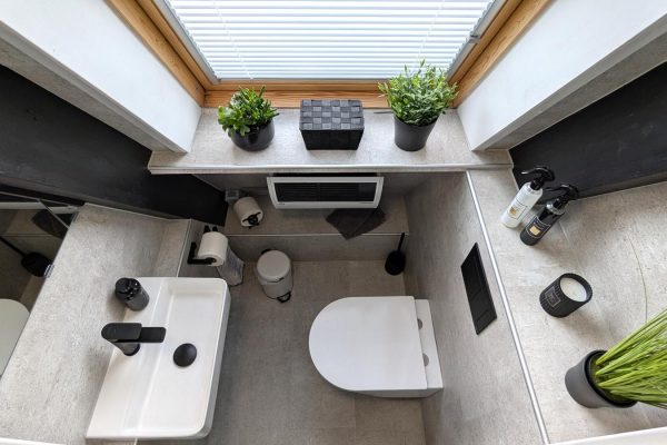 WC 01
